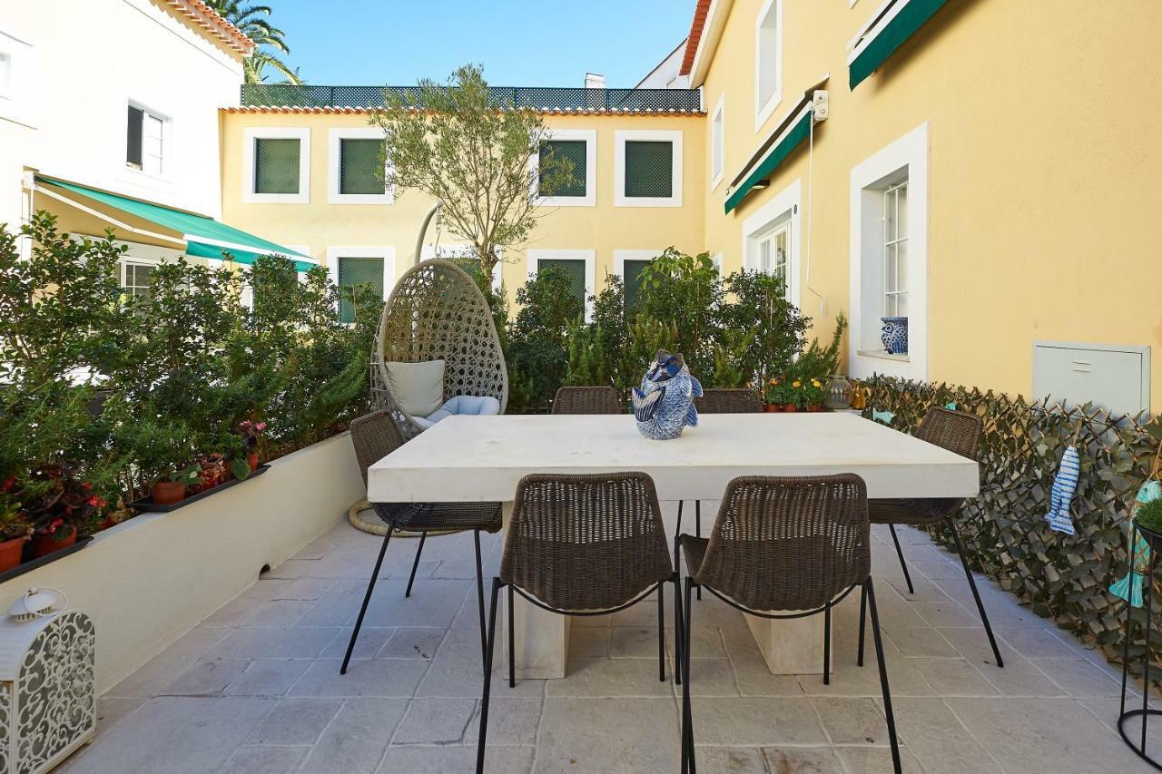 Luxurious Triplex Near The Beach In Estoril Lejlighed Eksteriør billede